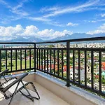 Romantic Penthouse With Mountains View Apartmán