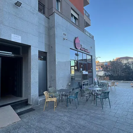 Apartmán Romantic Penthouse With Mountains View