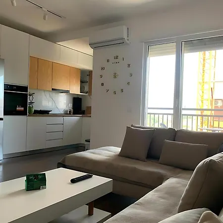 公寓 Romantic Penthouse With Mountains View *