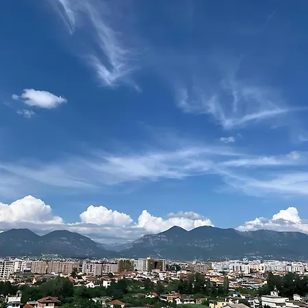 Romantic Penthouse With Mountains View 公寓