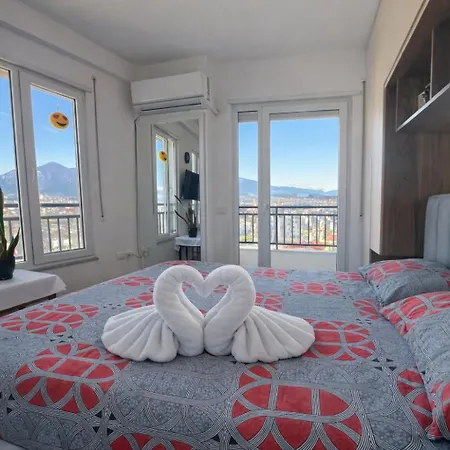 Romantic Penthouse With Mountains View