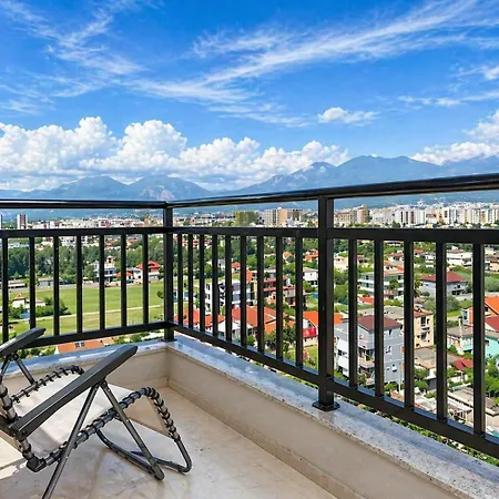 Romantic Penthouse With Mountains View Apartment